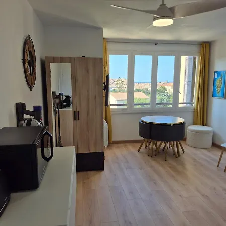 Center With Sea View