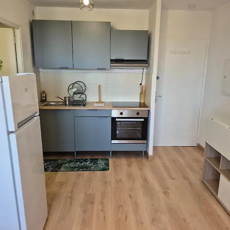 Center With Sea View * LʼÎle-Rousse