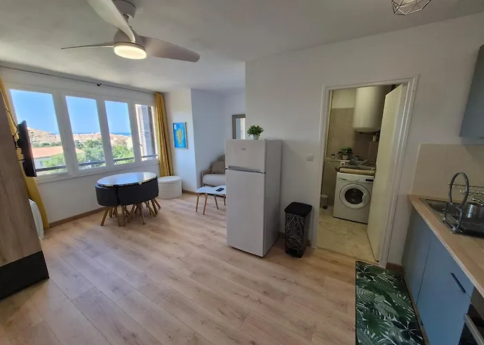 Center With Sea View Apartment L'Ile-Rousse (Corsica)