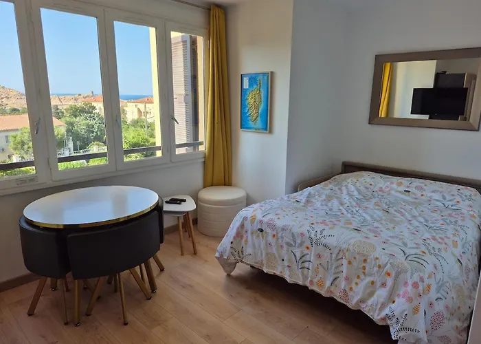 Center With Sea View