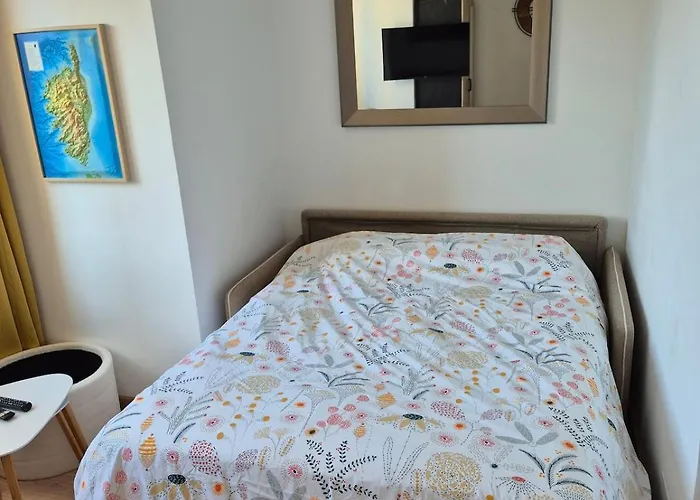 Center With Sea View