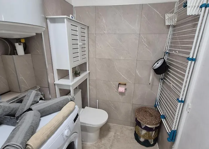 Center With Sea View Apartment