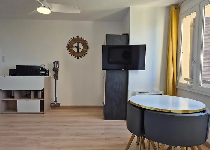 Center With Sea View Apartment L'Ile-Rousse (Corsica)
